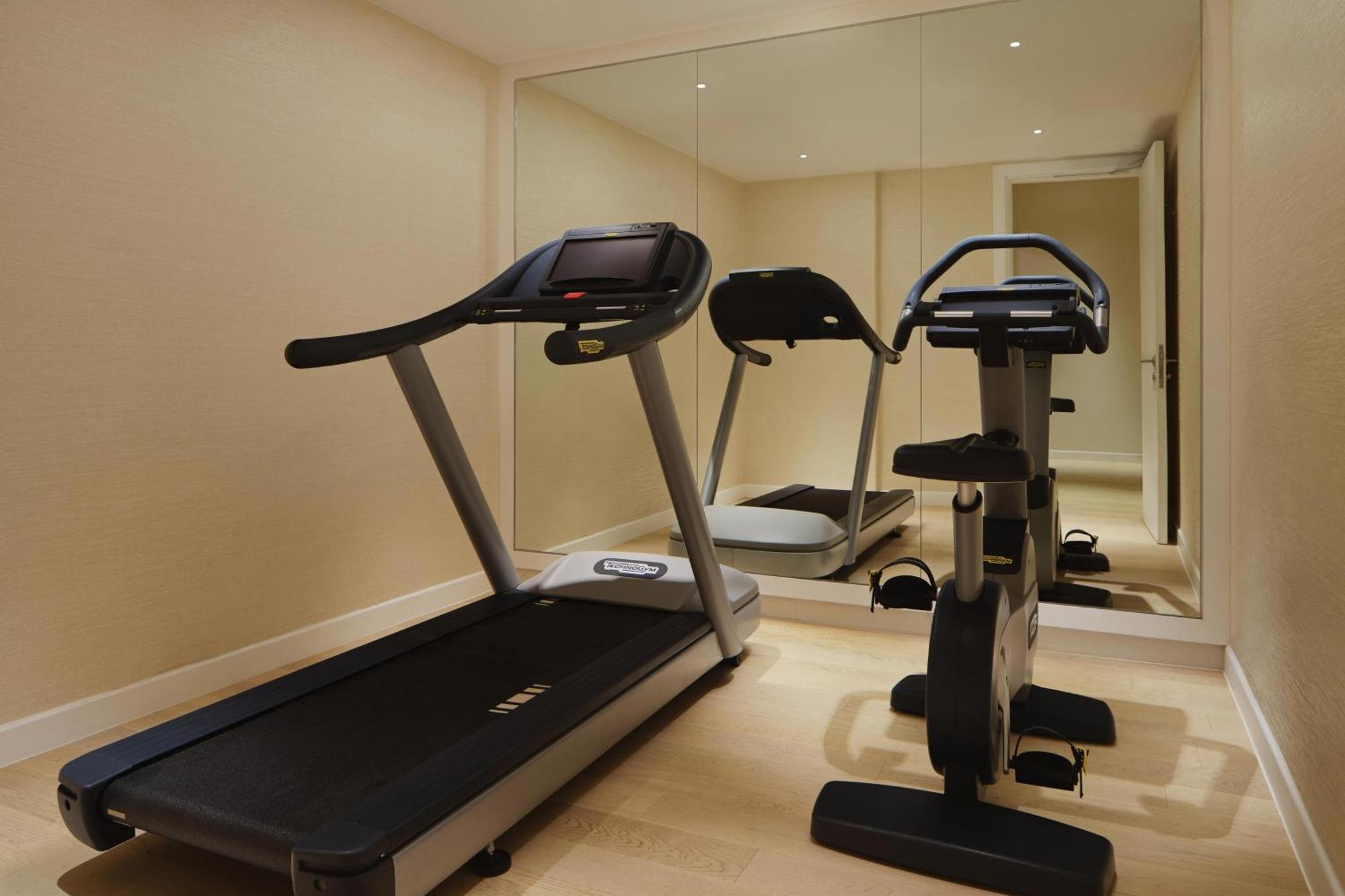 The Westin Desaru Coast Resort Exterior foto A treadmill and exercise bike