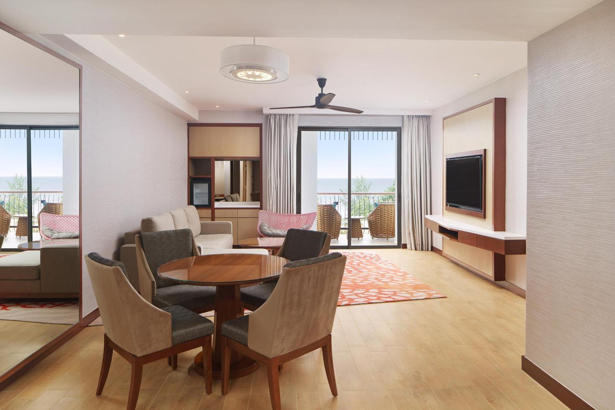 The Westin Desaru Coast Resort Exterior foto A typical living room in a 3-bedroom apartment